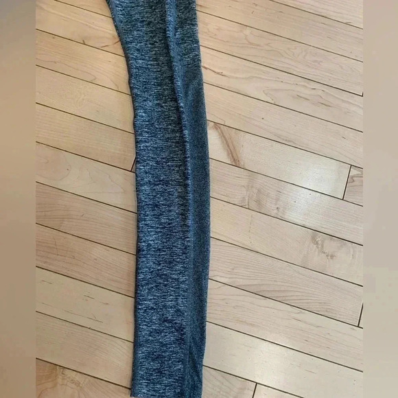 Athleta Exhale Heel Tight Yoga Leggings Gray Space Heather Size Small Softluxe - Picture 10 of 14